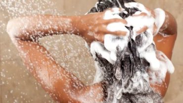 Hot vs. Cold water: What is better for your hair wash? - Haybo Wena SA