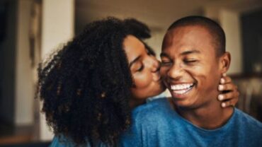 7 ways to make your boyfriend smile when he is mad at you - Haybo Wena SA