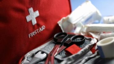 8 must-have things in your first aid box - Haybo Wena SA