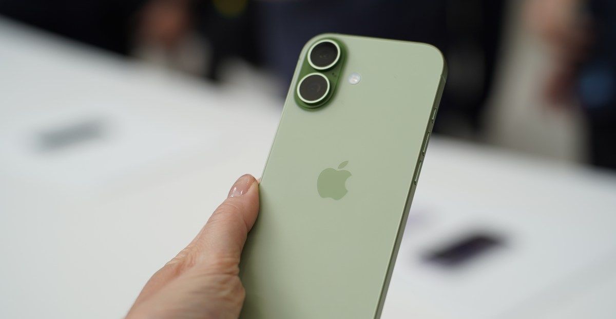 Apple Delayed the Base iPhone 18 to 2027 and South Africa Should Be Livid