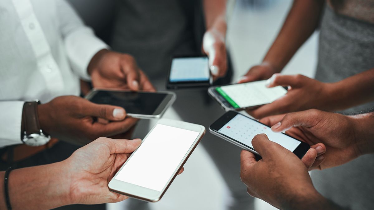 Samsung’s South Africa Surge Is A Mid-Range Story, Not A Victory Lap Samsung’s South Africa Surge Is a Mid-Range Story, Not a Victory Lap