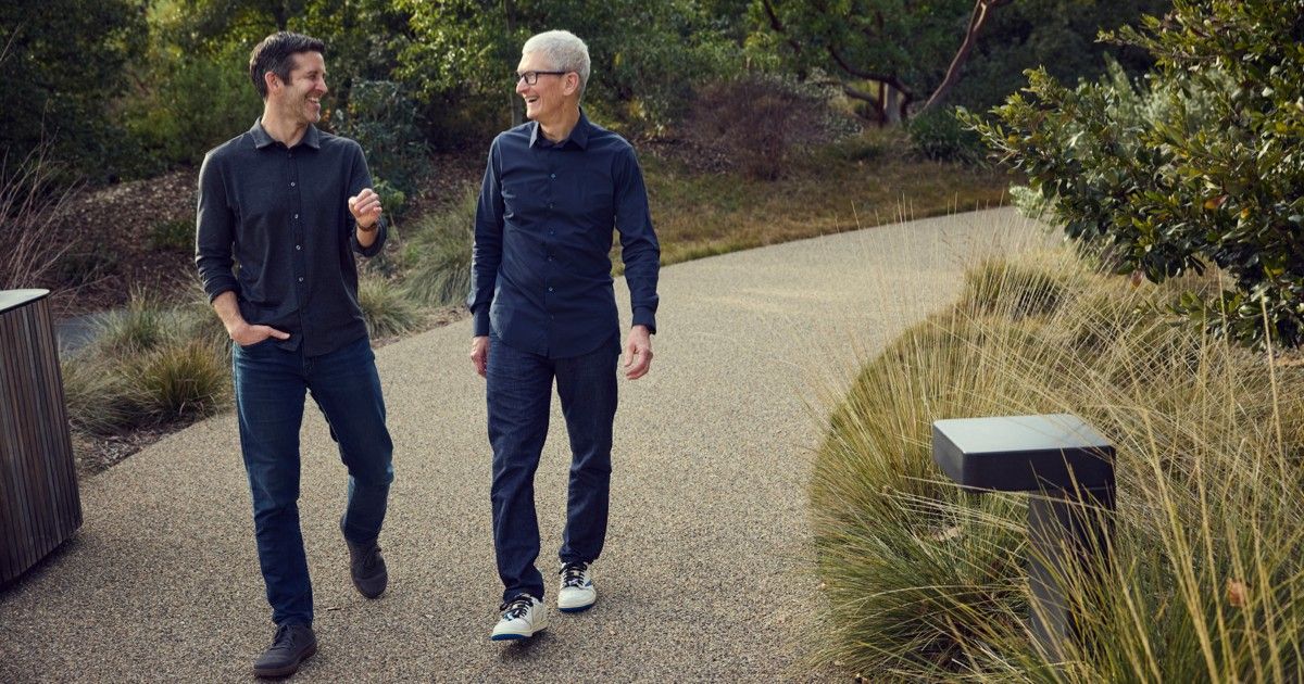 Apple Didn'T Name A Successor, It Split The Ceo Job In Two Apple Didn't Name a Successor, It Split the CEO Job in Two
